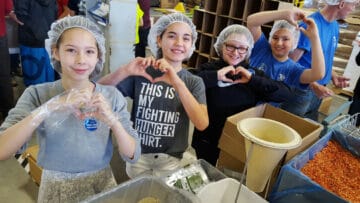 Volunteer with Meals from the Heartland!